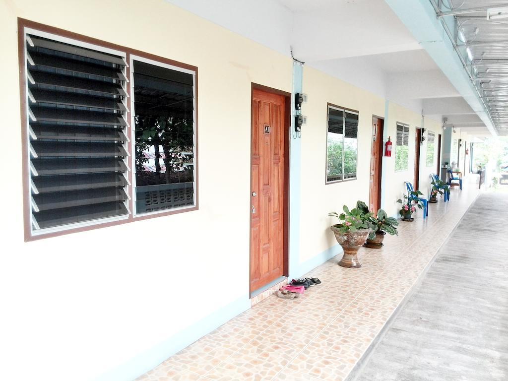 Sangaroon Hotel Pua Room photo